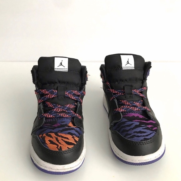 Nike Air Jordan 1 Mid SE Tiger Stripe - Picture 3 of 8